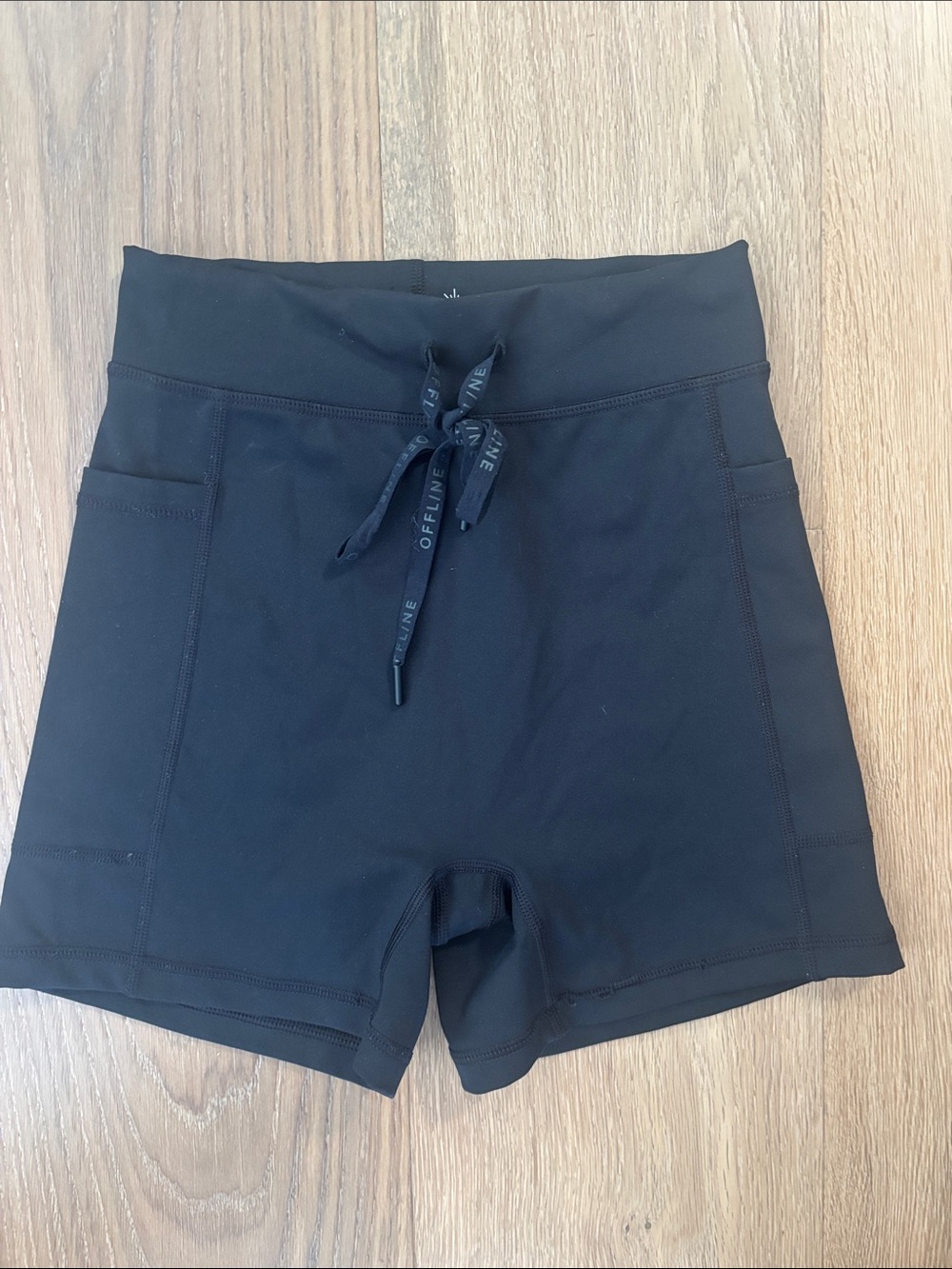 Offline by Aerie - Women’s Black Drawstring Active Shorts